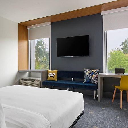 เอลอฟต์ ชาร์ลสตัน แอร์พอร์ต แอนด์ คอนเวนชั่น เซ็นเตอร์ Hotel นอร์ทชาร์ลส์ตัน ภายนอก รูปภาพ